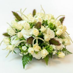 סידור פרחים זנבות וורדים